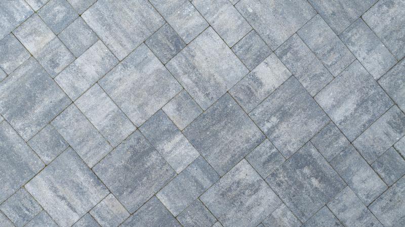 Carrelage extérieur, quels matériaux choisir pour résister au climat ?